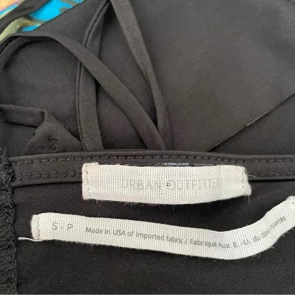 Urban Outfitters Cropped Cowl Neck Strappy Top SMALL - Picture 8 of 8